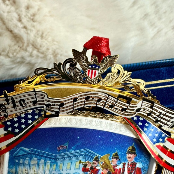 White House Christmas Ornament 2010 - Picture 9 of 15
